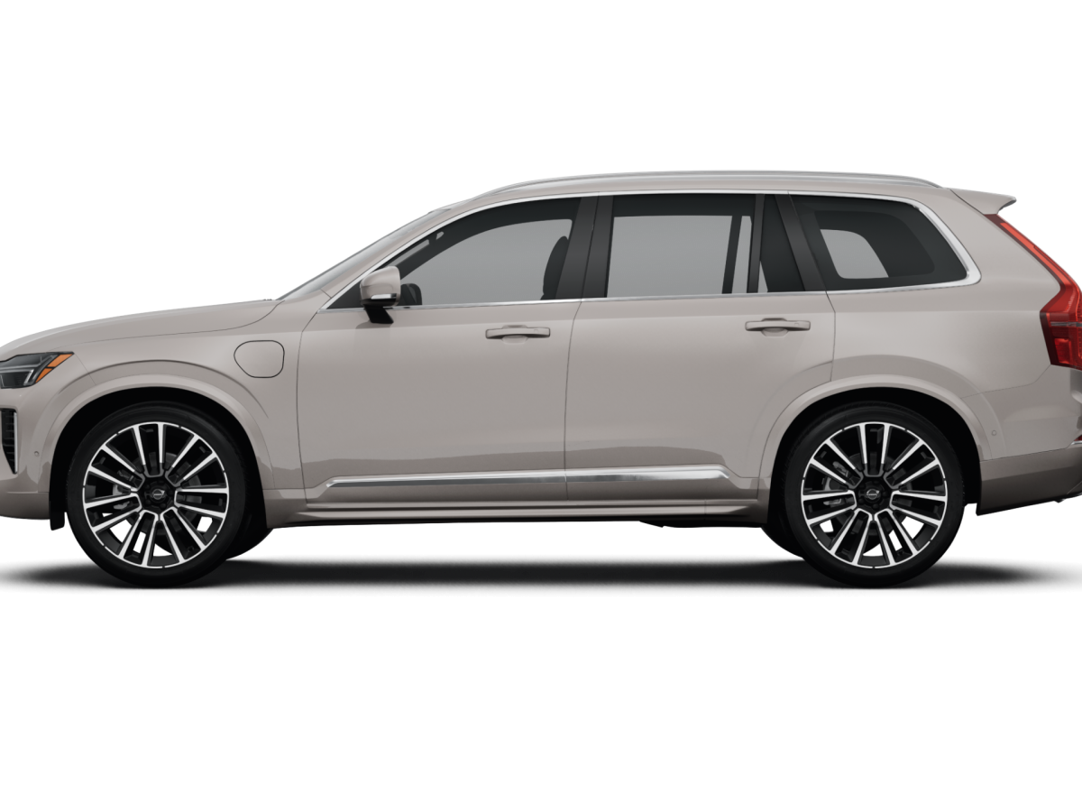 Volvo XC90 Recharge - Side view Volvo XC90 Recharge - Side view